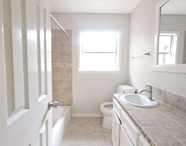 9206 Mirawood Street - Photo Thumbnail 4