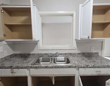 9206 Mirawood Street - Photo Thumbnail 7