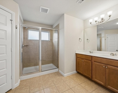 18219 Alora Springs Trc - Photo Thumbnail 14