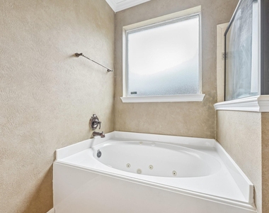 11303 English Rose Trail - Photo Thumbnail 26