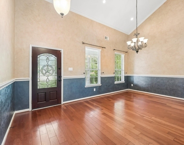 11303 English Rose Trail - Photo Thumbnail 7