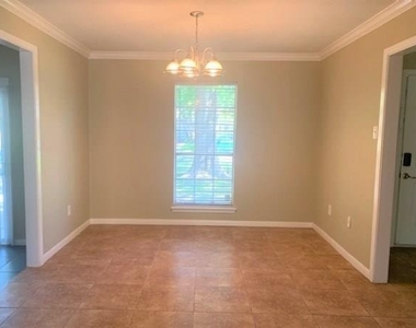 1853 Dolphin Drive - Photo Thumbnail 5
