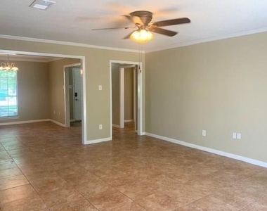 1853 Dolphin Drive - Photo Thumbnail 4