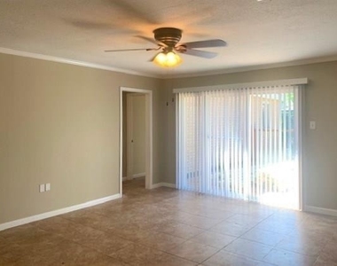 1853 Dolphin Drive - Photo Thumbnail 3