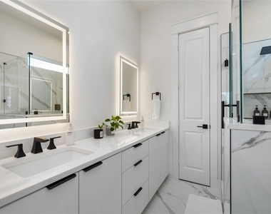 1602 Mary Street - Photo Thumbnail 24