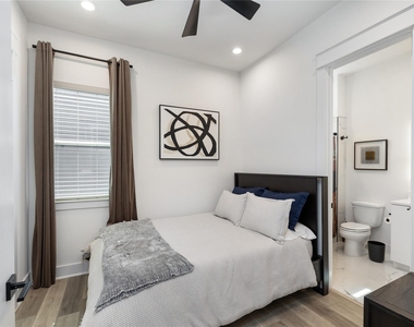1602 Mary Street - Photo Thumbnail 26