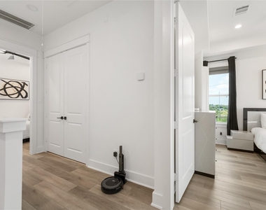 1602 Mary Street - Photo Thumbnail 20