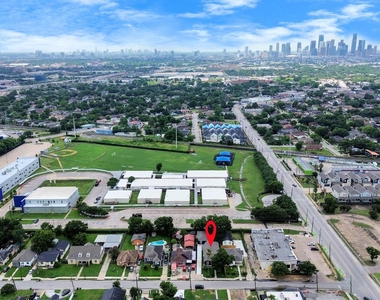 1218 Des Jardines Street - Photo Thumbnail 31