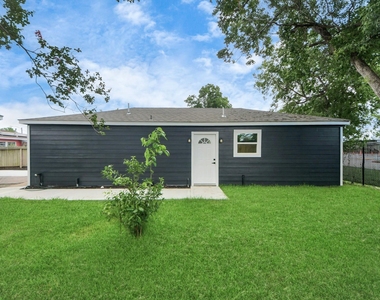 1218 Des Jardines Street - Photo Thumbnail 21