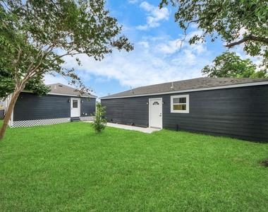1218 Des Jardines Street - Photo Thumbnail 20