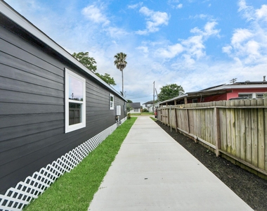 1218 Des Jardines Street - Photo Thumbnail 30