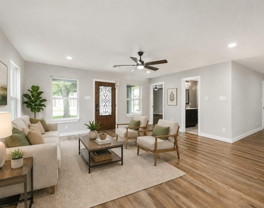 1218 Des Jardines Street - Photo Thumbnail 10