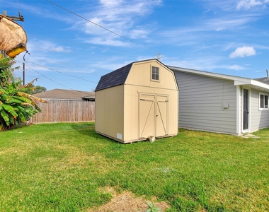 704 Teabury Avenue - Photo Thumbnail 36