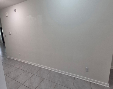 4915 Gazelle Leap Lane - Photo Thumbnail 5