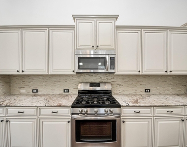 1947 Parnevik Place - Photo Thumbnail 13