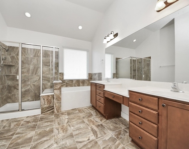 1947 Parnevik Place - Photo Thumbnail 27