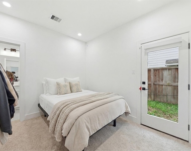 8317 Brecha Lane - Photo Thumbnail 9