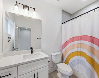 8317 Brecha Lane - Photo Thumbnail 10