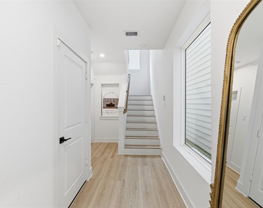 8317 Brecha Lane - Photo Thumbnail 2
