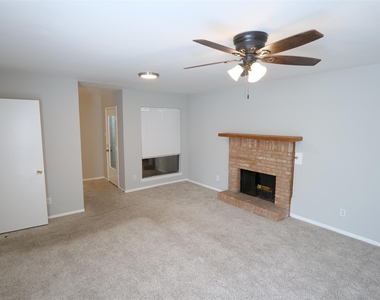 9526 Val Verde Street - Photo Thumbnail 27