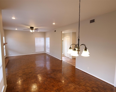 9526 Val Verde Street - Photo Thumbnail 9