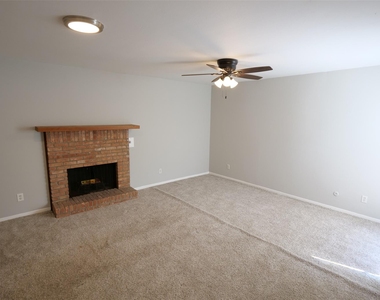 9526 Val Verde Street - Photo Thumbnail 26