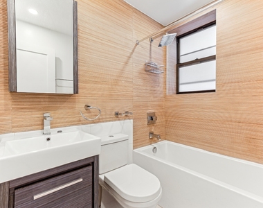 879 Dekalb Avenue - Photo Thumbnail 5