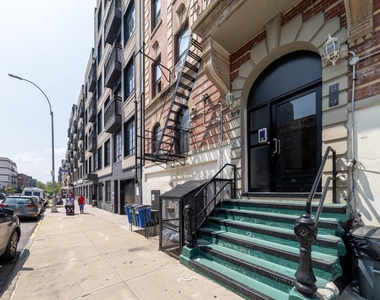 879 Dekalb Avenue - Photo Thumbnail 8