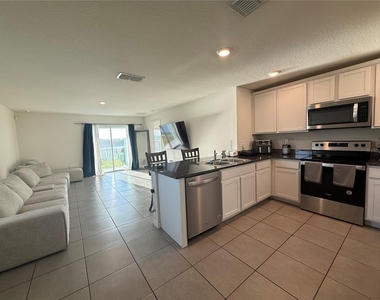 578 Olive Conch Street - Photo Thumbnail 7