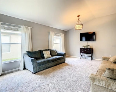 1407 Trail Boss Lane - Photo Thumbnail 7