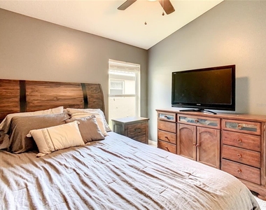 1407 Trail Boss Lane - Photo Thumbnail 39