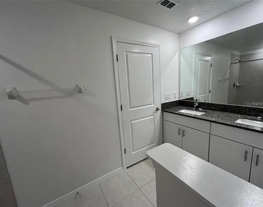 30810 Veridian Way - Photo Thumbnail 10