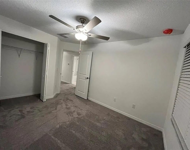 30810 Veridian Way - Photo Thumbnail 13