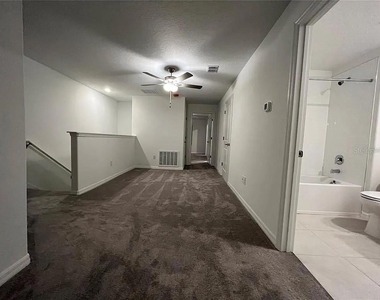 30810 Veridian Way - Photo Thumbnail 5