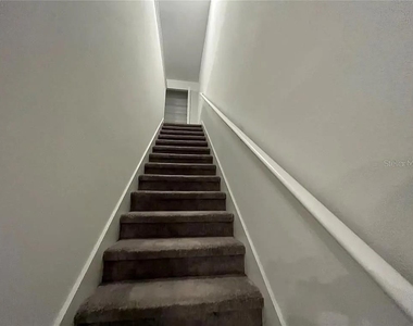 30810 Veridian Way - Photo Thumbnail 4