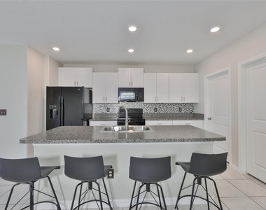 797 Olive Conch Street - Photo Thumbnail 10