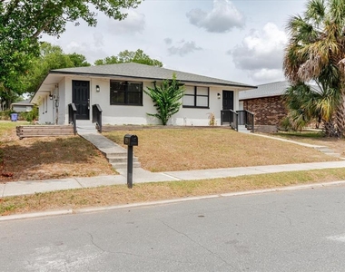 1134-1136 Gilmore Avenue - Photo Thumbnail 1