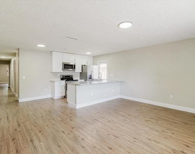 1134-1136 Gilmore Avenue - Photo Thumbnail 29