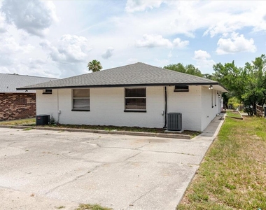 1134-1136 Gilmore Avenue - Photo Thumbnail 53