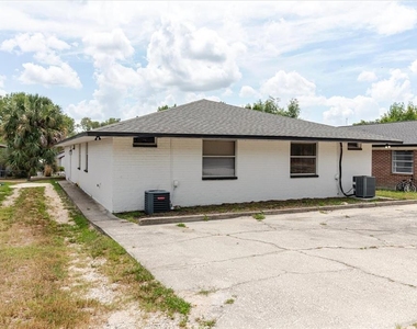 1134-1136 Gilmore Avenue - Photo Thumbnail 51