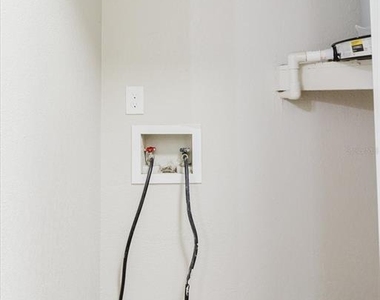 1134-1136 Gilmore Avenue - Photo Thumbnail 12