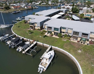 1008 Apollo Beach Boulevard - Photo Thumbnail 31