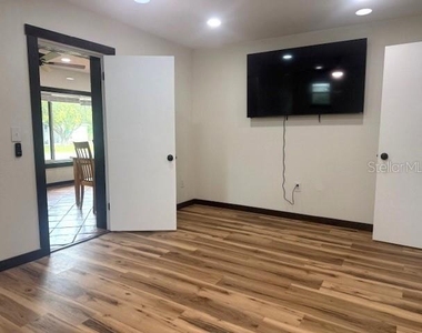 14472 Valentine Drive - Photo Thumbnail 16