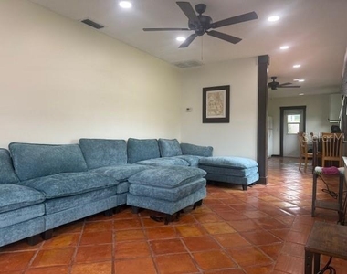 14472 Valentine Drive - Photo Thumbnail 8