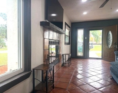 14472 Valentine Drive - Photo Thumbnail 6