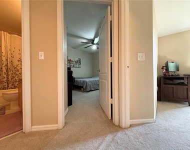 20314 Noble Oak Place - Photo Thumbnail 9