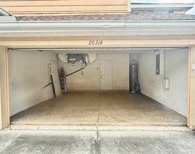 20314 Noble Oak Place - Photo Thumbnail 6