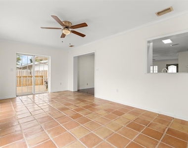 4813 W Bay Villa Avenue - Photo Thumbnail 27