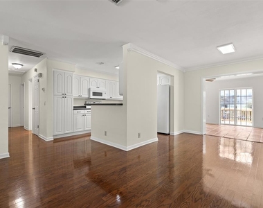 4813 W Bay Villa Avenue - Photo Thumbnail 33