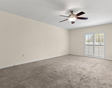 4813 W Bay Villa Avenue - Photo Thumbnail 13